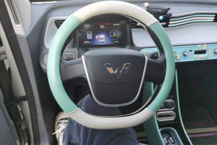 Used Wuling Hongguang MINIEV 2022 Enjoy Edition Lithium-Ion Battery Steering Wheel