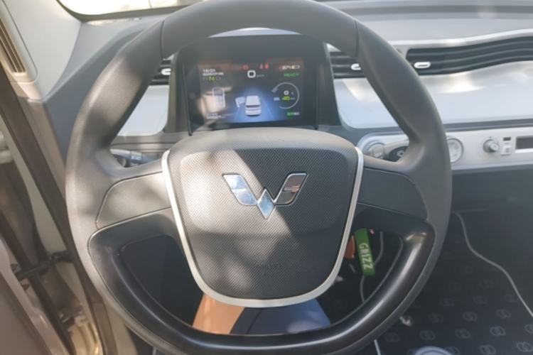 Used Wuling Hongguang MINIEV 2022 Macaron Premium Model – Lithium Ternary Battery Steering Wheel
