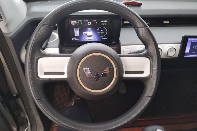 Used Wuling Hongguang MINIEV 2022 GAMEBOY 200km Gaming Edition with Lithium Iron Phosphate Steering Wheel