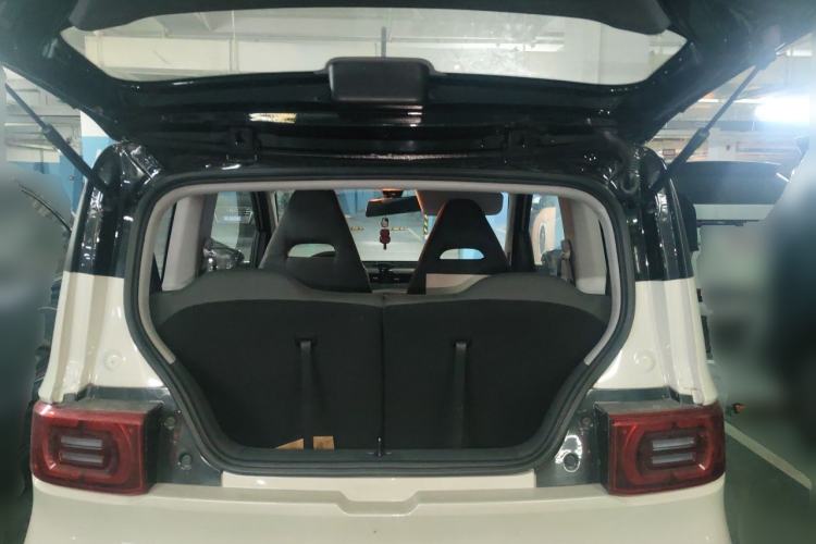 Used Wuling Hongguang MINIEV 2022 Macaron Fashion Model Lithium Iron Phosphate Trunk