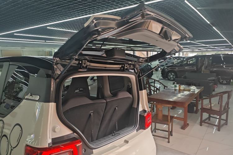 Used Wuling Hongguang MINIEV 2022 Macaron Premium Model – Lithium Iron Phosphate Trunk