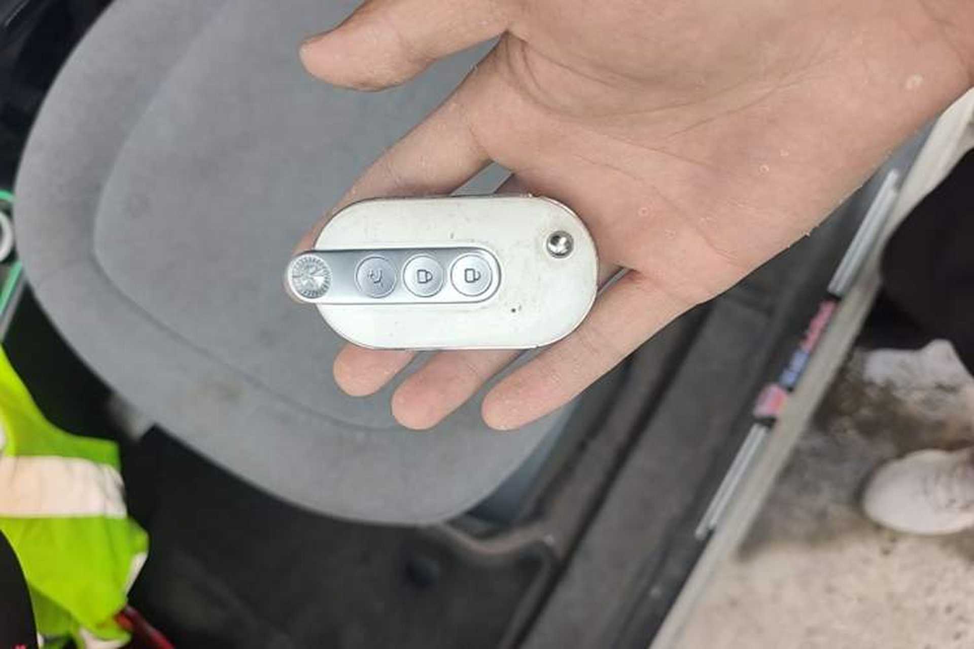 Used Wuling Hongguang MINIEV 2022 Macaron Fashion Model Lithium Iron Phosphate Vehicle Key
