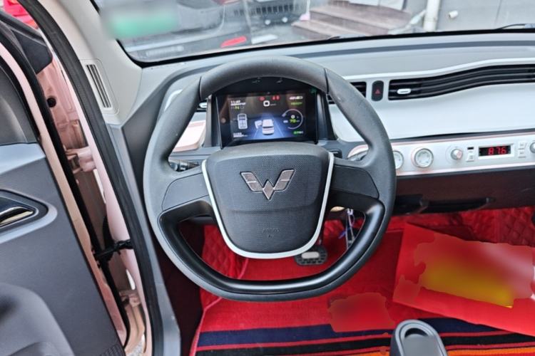 Used Wuling Hongguang MINIEV 2022 Macaron Premium Model – Lithium Iron Phosphate Steering Wheel