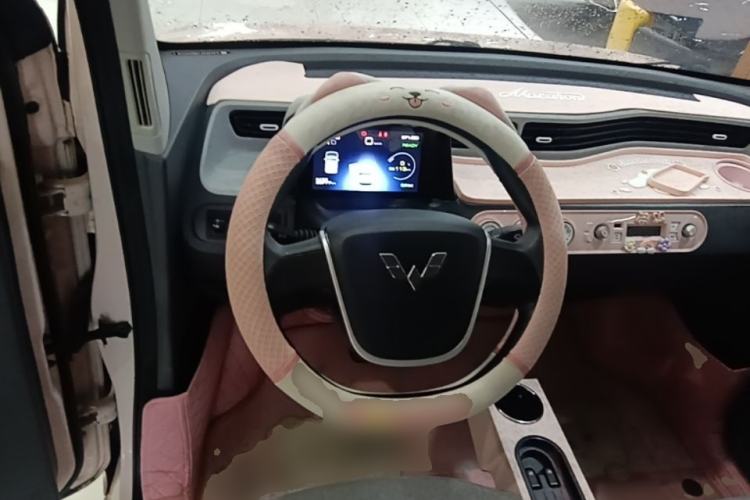 Used Wuling Hongguang MINIEV 2022 Macaron Premium Model – Lithium Iron Phosphate Steering Wheel