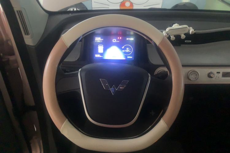 Used Wuling Hongguang MINIEV 2022 Macaron Premium Model – Lithium Iron Phosphate Steering Wheel