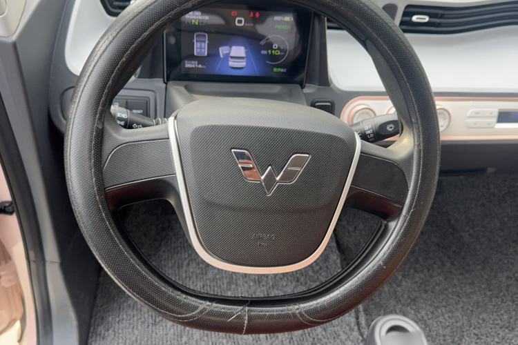 Used Wuling Hongguang MINIEV 2022 Macaron Premium Model – Lithium Iron Phosphate Steering Wheel