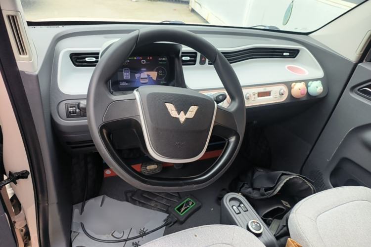 Used Wuling Hongguang MINIEV 2022 Macaron Premium Model – Lithium Iron Phosphate Steering Wheel