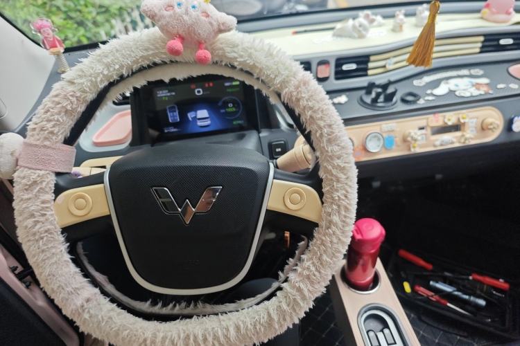 Used Wuling Hongguang MINIEV 2022 Macaron Premium Model – Lithium Iron Phosphate Steering Wheel