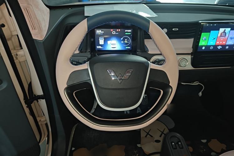 Used Wuling Hongguang MINIEV 2022 Macaron Premium Model – Lithium Iron Phosphate Steering Wheel