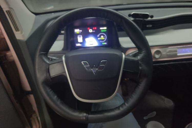Used Wuling Hongguang MINIEV 2022 Macaron Premium Model – Lithium Iron Phosphate Steering Wheel