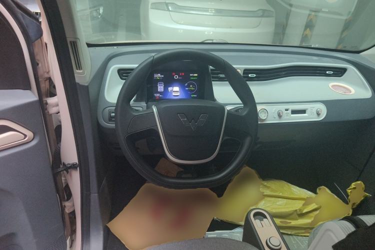 Used Wuling Hongguang MINIEV 2022 Macaron Fashion Edition Lithium-Nickel-Cobalt-Alpha-oxide Steering Wheel