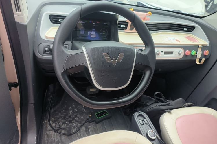 Used Wuling Hongguang MINIEV 2022 Macaron Premium Model – Lithium Ternary Battery Steering Wheel