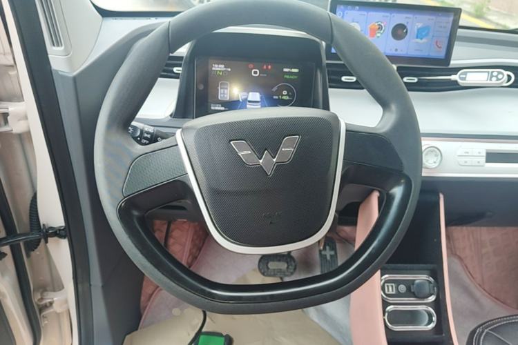 Used Wuling Hongguang MINIEV 2022 Macaron Premium Model – Lithium Iron Phosphate Steering Wheel