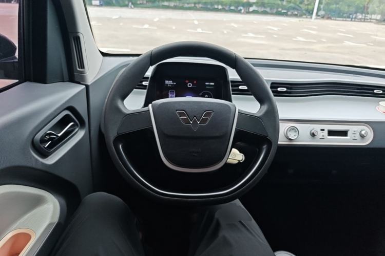 Used Wuling Hongguang MINIEV 2022 Macaron-Color Edition Lithium Iron Phosphate Steering Wheel