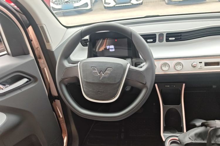 Used Wuling Hongguang MINIEV 2022 Macaron Fashion Edition Lithium-Nickel-Cobalt-Alpha-oxide Steering Wheel