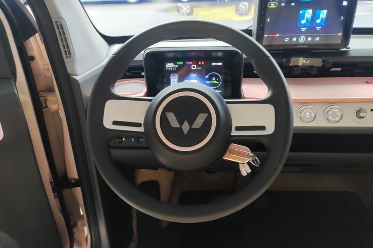 Used Wuling Hongguang MINIEV 2022 GAMEBOY 200km Gaming Edition with Lithium Iron Phosphate Steering Wheel