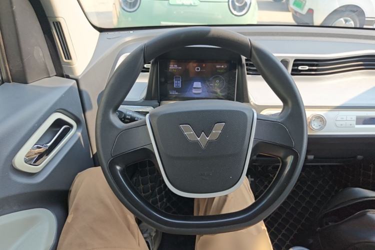 Used Wuling Hongguang MINIEV 2022 Macaron Premium Model – Lithium Iron Phosphate Steering Wheel
