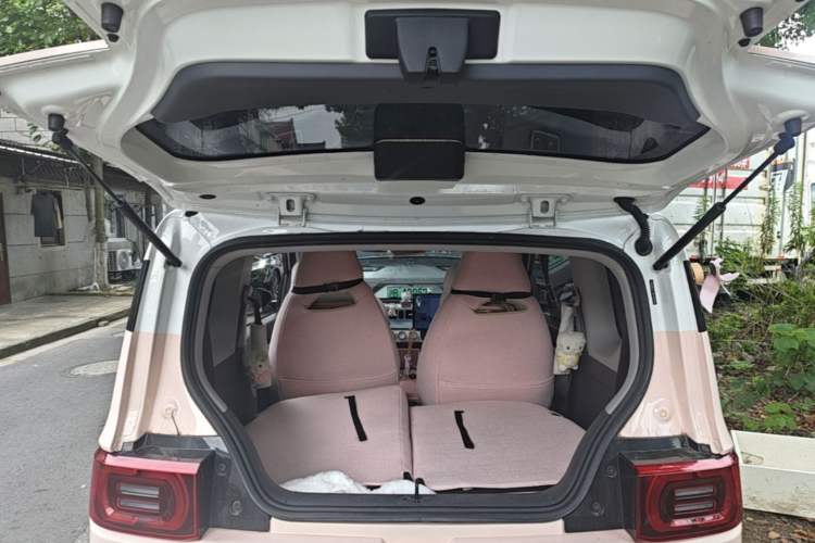 Used Wuling Hongguang MINIEV 2022 Macaron Fashion Model Lithium Iron Phosphate Trunk