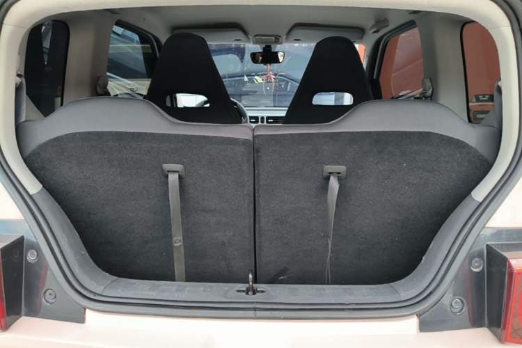 Used Wuling Hongguang MINIEV 2022 Macaron Premium Model – Lithium Ternary Battery Trunk