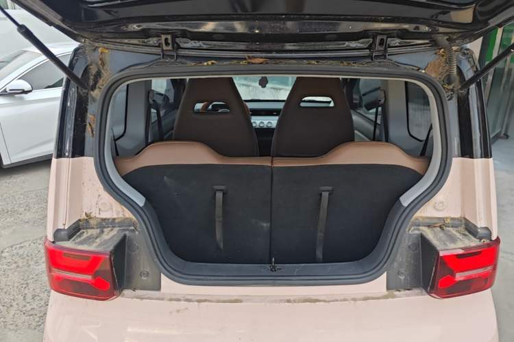 Used Wuling Hongguang MINIEV 2022 GAMEBOY 200km Gaming Edition with Lithium Iron Phosphate Trunk