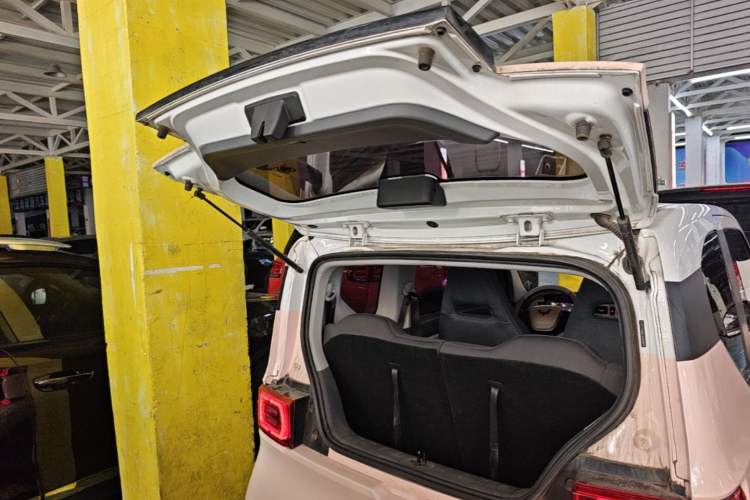 Used Wuling Hongguang MINIEV 2022 Macaron Premium Model – Lithium Iron Phosphate Trunk