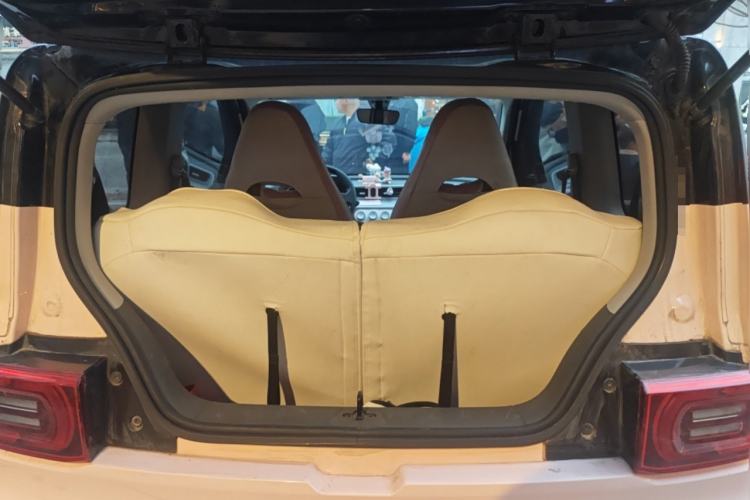 Used Wuling Hongguang MINIEV 2022 Macaron Premium Model – Lithium Iron Phosphate Trunk
