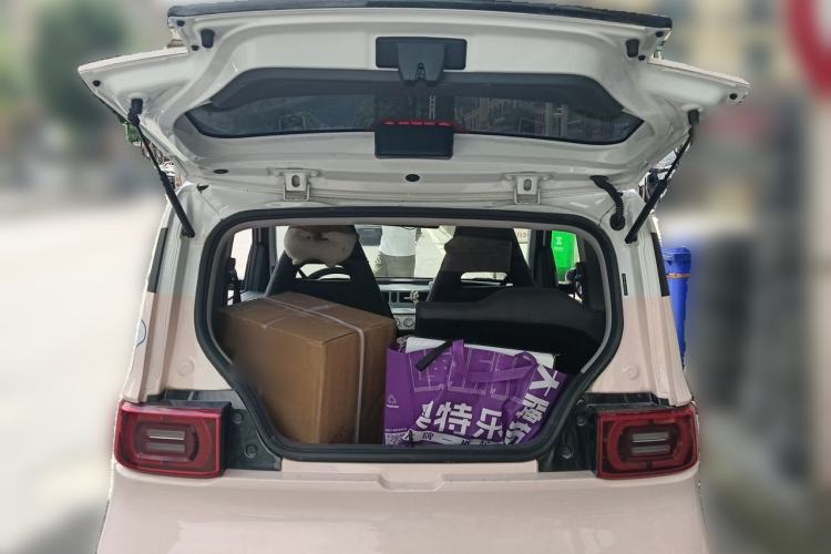 Used Wuling Hongguang MINIEV 2022 Macaron Fashion Model Lithium Iron Phosphate Trunk