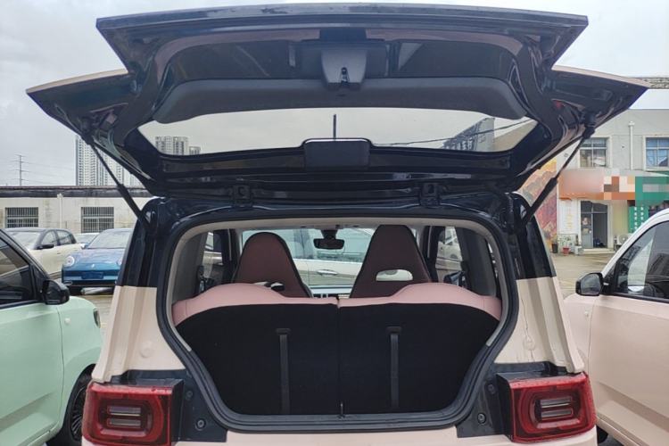 Used Wuling Hongguang MINIEV 2022 Macaron Premium Model – Lithium Iron Phosphate Trunk