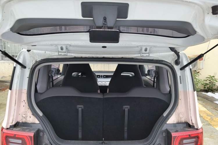 Used Wuling Hongguang MINIEV 2022 Macaron Fashion Model Lithium Iron Phosphate Trunk