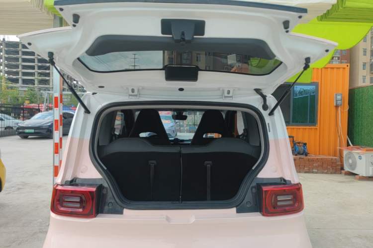Used Wuling Hongguang MINIEV 2022 Macaron Premium Model – Lithium Iron Phosphate Trunk