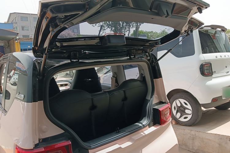 Used Wuling Hongguang MINIEV 2022 Macaron Premium Model – Lithium Iron Phosphate Trunk