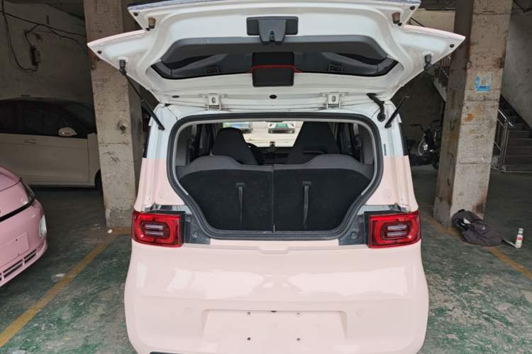Used Wuling Hongguang MINIEV 2022 Macaron Premium Model – Lithium Ternary Battery Trunk