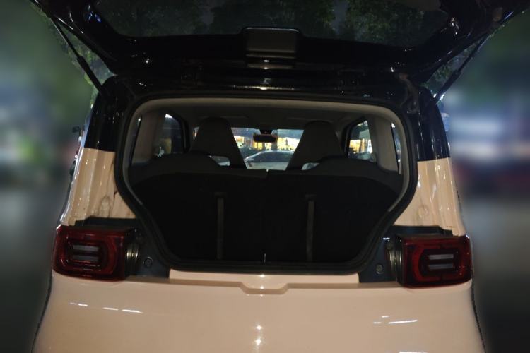 Used Wuling Hongguang MINIEV 2022 Macaron Premium Model – Lithium Ternary Battery Trunk