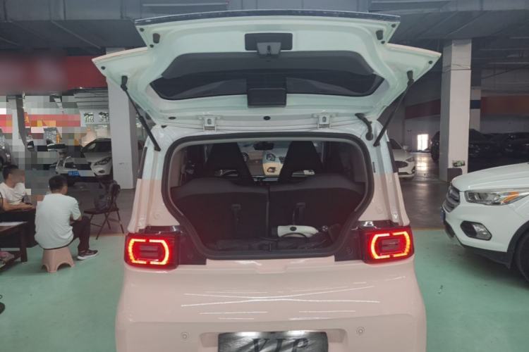 Used Wuling Hongguang MINIEV 2022 Macaron Premium Model – Lithium Iron Phosphate Trunk