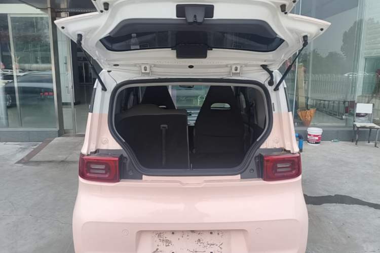 Used Wuling Hongguang MINIEV 2022 Macaron Premium Model – Lithium Iron Phosphate Trunk