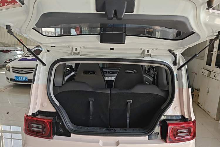 Used Wuling Hongguang MINIEV 2022 Macaron Premium Model – Lithium Iron Phosphate Trunk