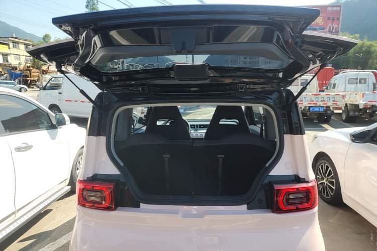 Used Wuling Hongguang MINIEV 2022 Macaron Premium Model – Lithium Ternary Battery Trunk