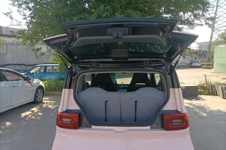 Used Wuling Hongguang MINIEV 2022 Macaron Premium Model – Lithium Ternary Battery Trunk