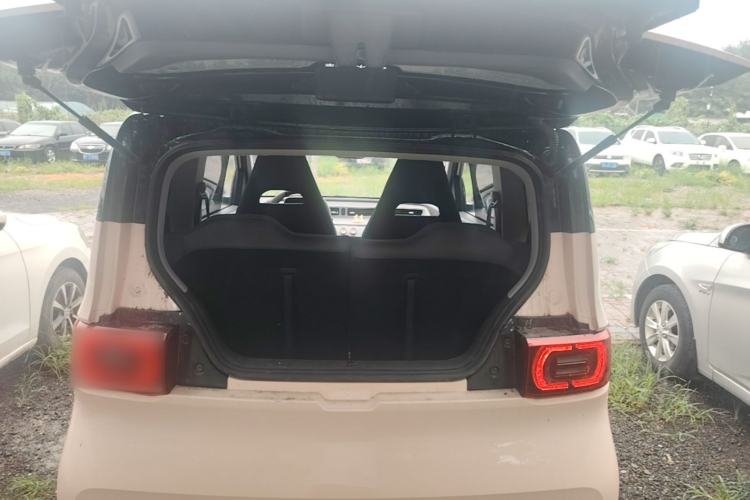 Used Wuling Hongguang MINIEV 2022 Macaron Fashion Model Lithium Iron Phosphate Trunk
