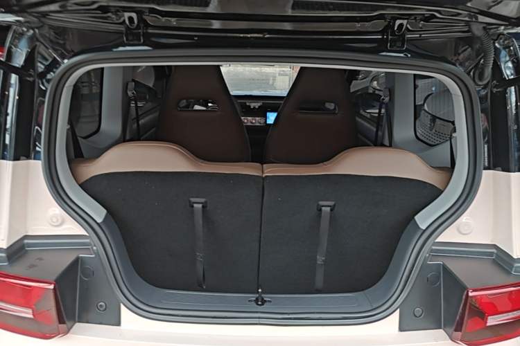 Used Wuling Hongguang MINIEV 2022 GAMEBOY 300km Enthusiast Model with Lithium Iron Phosphate Trunk