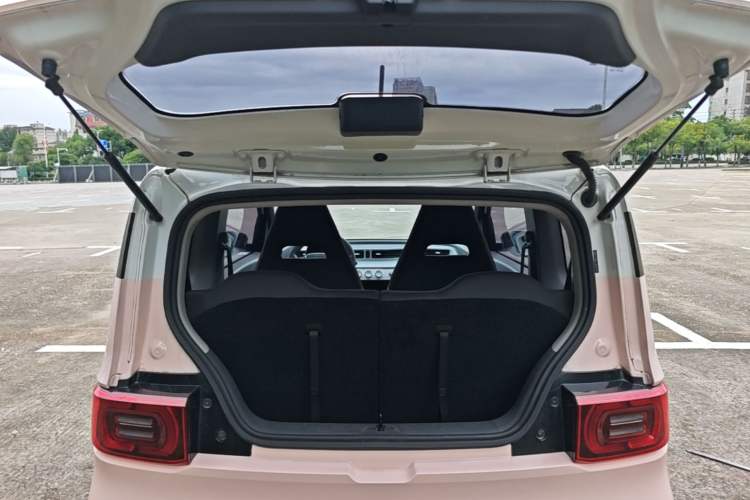 Used Wuling Hongguang MINIEV 2022 Macaron-Color Edition Lithium Iron Phosphate Trunk