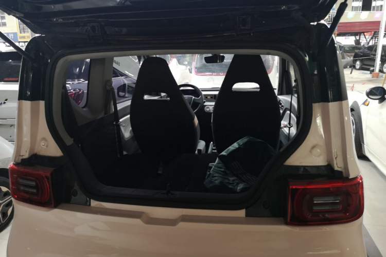 Used Wuling Hongguang MINIEV 2022 Macaron Premium Model – Lithium Iron Phosphate Trunk