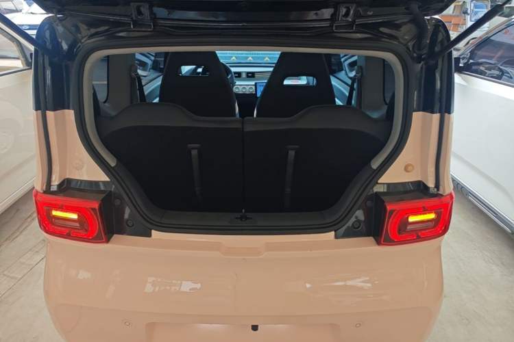 Used Wuling Hongguang MINIEV 2022 Macaron Premium Model – Lithium Iron Phosphate Trunk