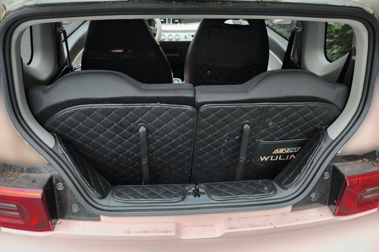 Used Wuling Hongguang MINIEV 2022 Macaron Fashion Model Lithium Iron Phosphate Trunk