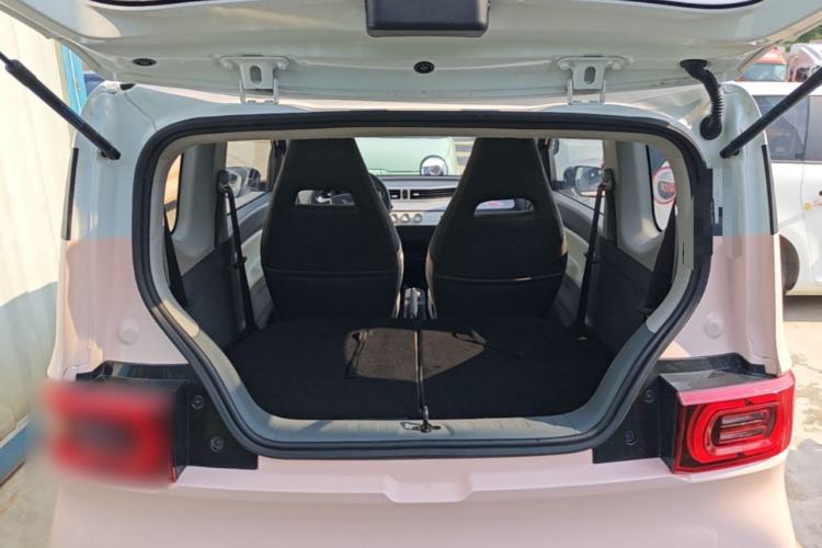 Used Wuling Hongguang MINIEV 2022 Macaron Premium Model – Lithium Iron Phosphate Trunk