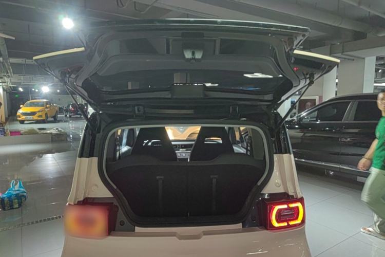 Used Wuling Hongguang MINIEV 2022 Macaron Premium Model – Lithium Iron Phosphate Trunk