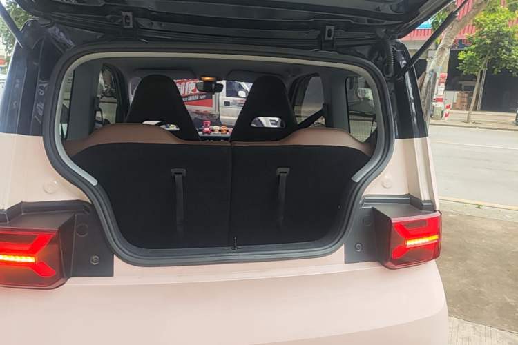 Used Wuling Hongguang MINIEV 2022 GAMEBOY 200km Gaming Edition with Lithium Iron Phosphate Trunk