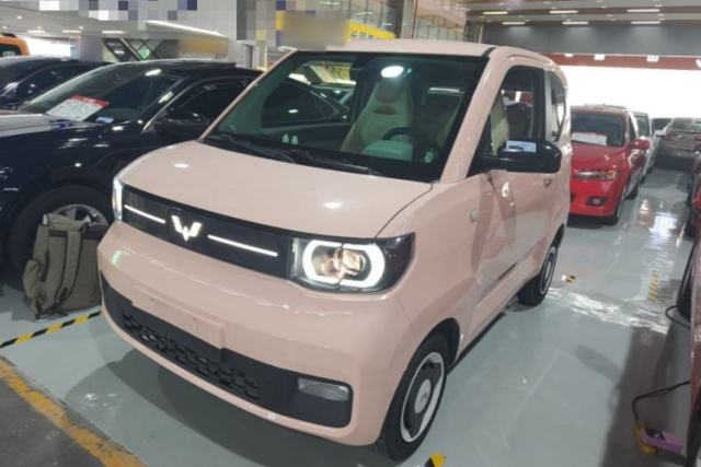 Used Wuling Hongguang MINIEV 2022 Macaron Premium Model – Lithium Iron Phosphate