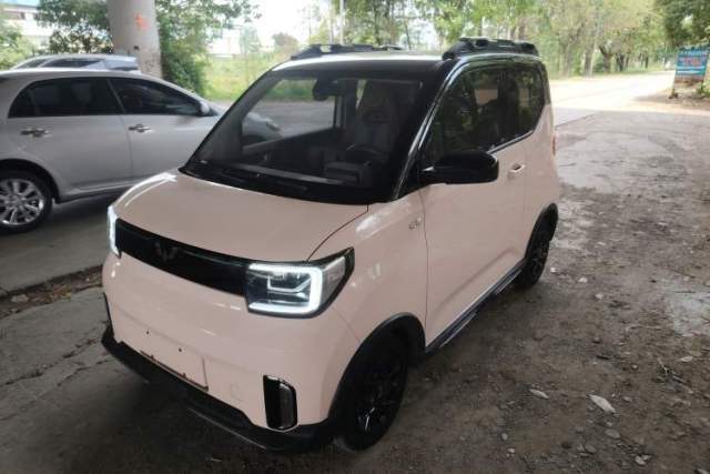 Ojetý Wuling Hongguang MINIEV 2022 GAMEBOY 200km Gaming Edition with Lithium Iron Phosphate