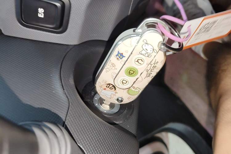 Used Wuling Hongguang MINIEV 2022 Macaron Premium Model – Lithium Iron Phosphate Vehicle Key